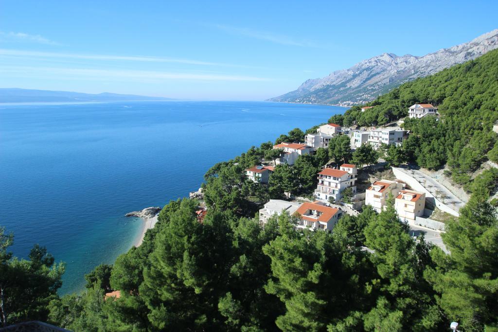 Apartments Villa Astra & Pinija Брела Стая снимка