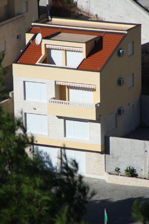 Apartments Villa Astra & Pinija Брела Екстериор снимка